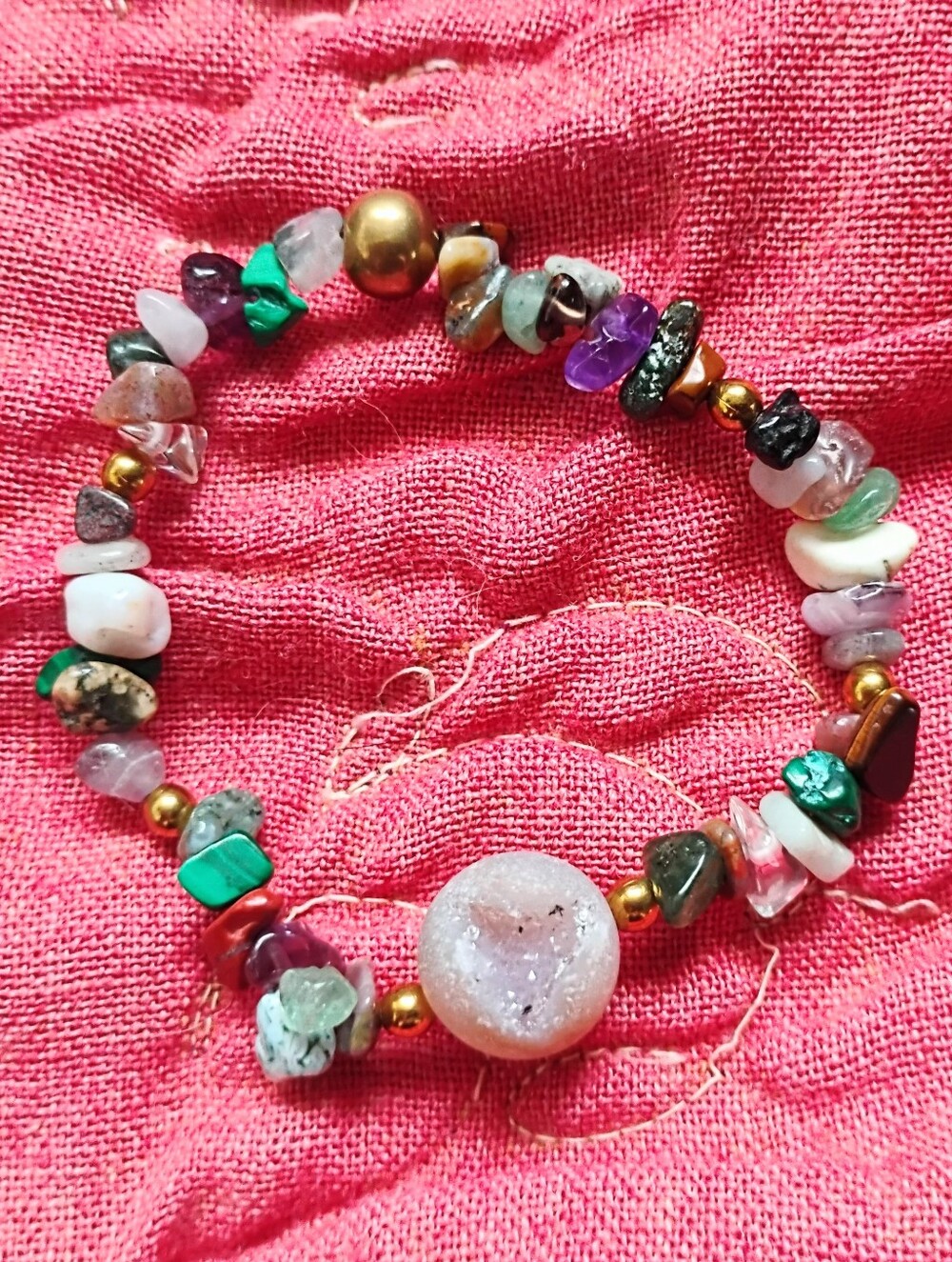 Handmade Multi Stone Chip and Druzy Stretch Bracelet